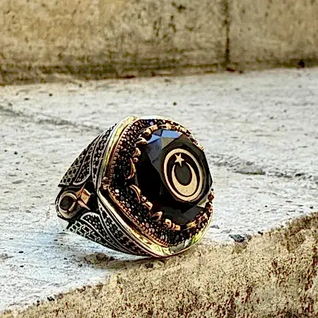 Ayyıldız desenli siyah zirkon taşlı 925 ayar el yapımı erkek gümüş yüzük modeli