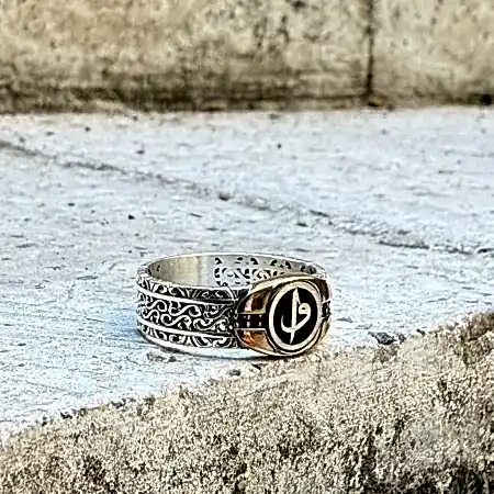 Mineli Elif Vav motifli 925 ayar el yapımı gümüş erkek yüzük modeli