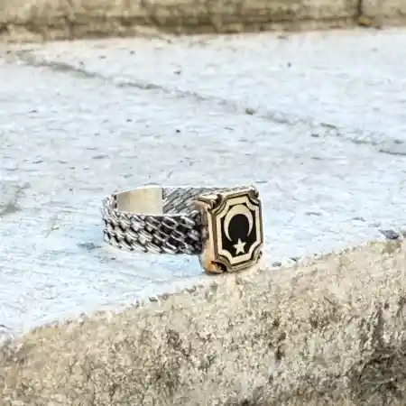 Mineli Ayyıldız motifli 925 ayar el yapımı gümüş erkek yüzük modeli